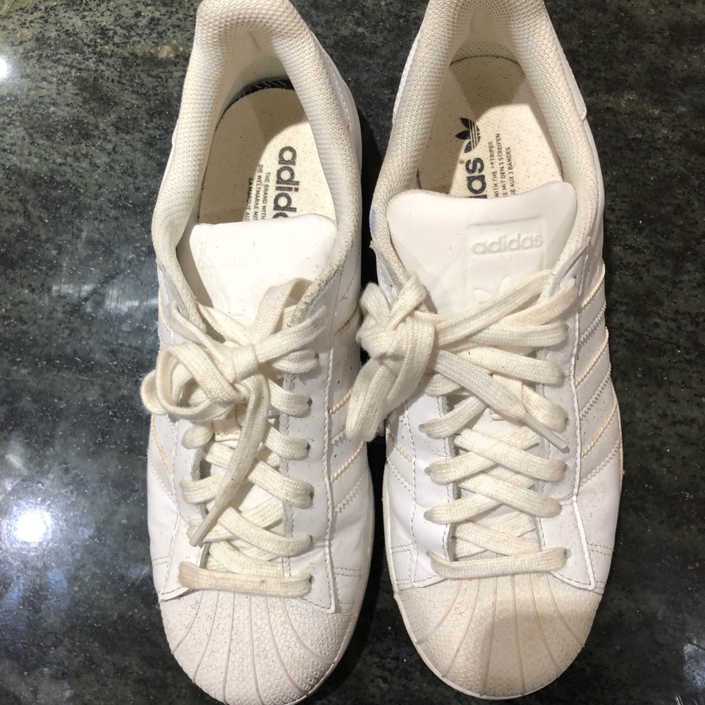 Adidas casual shoes